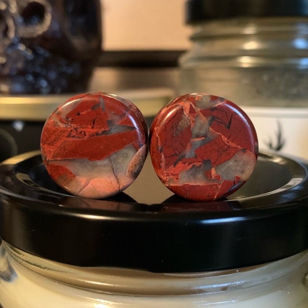 Handmade 5/8 16mm double flare red Picasso Jasper stone plugs - Picture 2 of 4